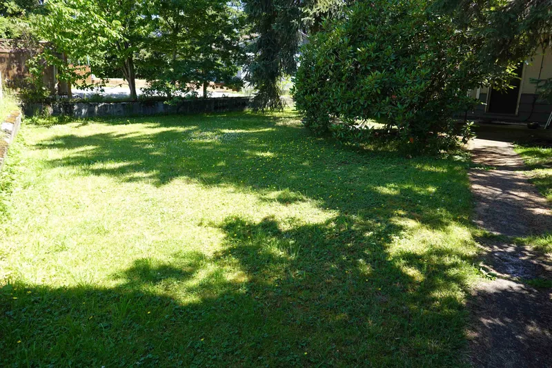 11052 240 STREET - photo 4 of 23