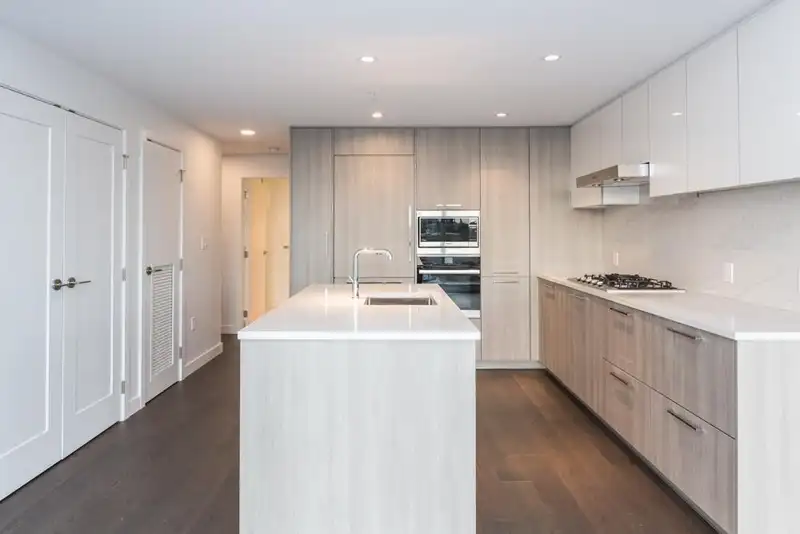 808 8155 CAPSTAN WAY - photo 2 of 13