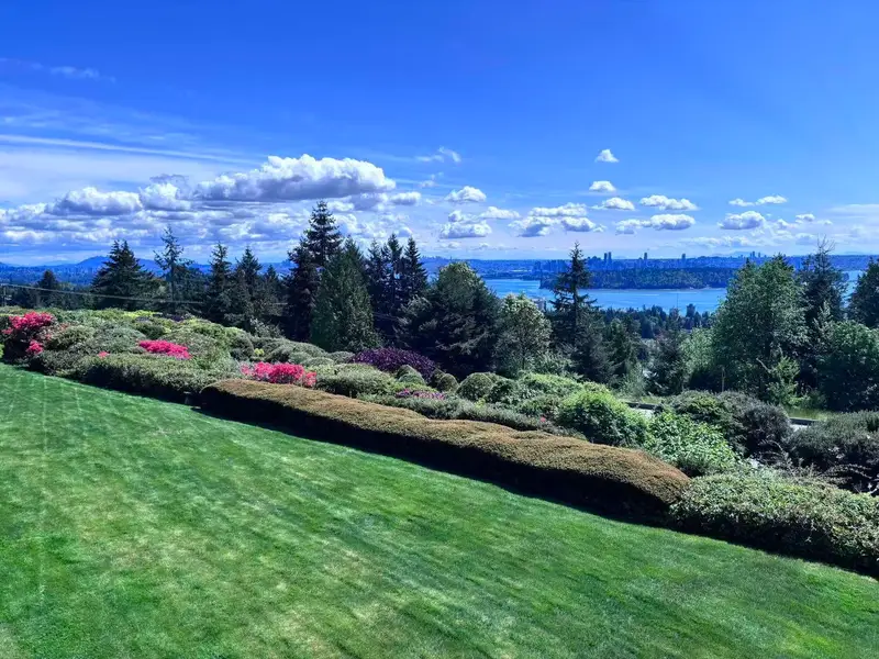 49 2202 FOLKESTONE WAY - photo 1 of 25