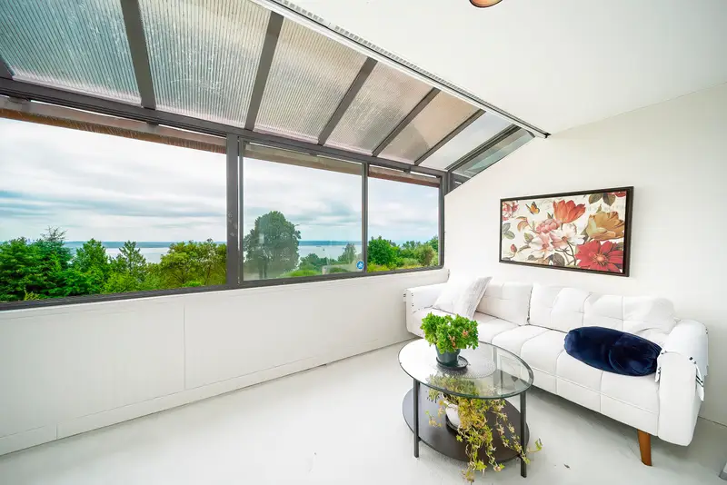 49 2202 FOLKESTONE WAY - photo 4 of 25