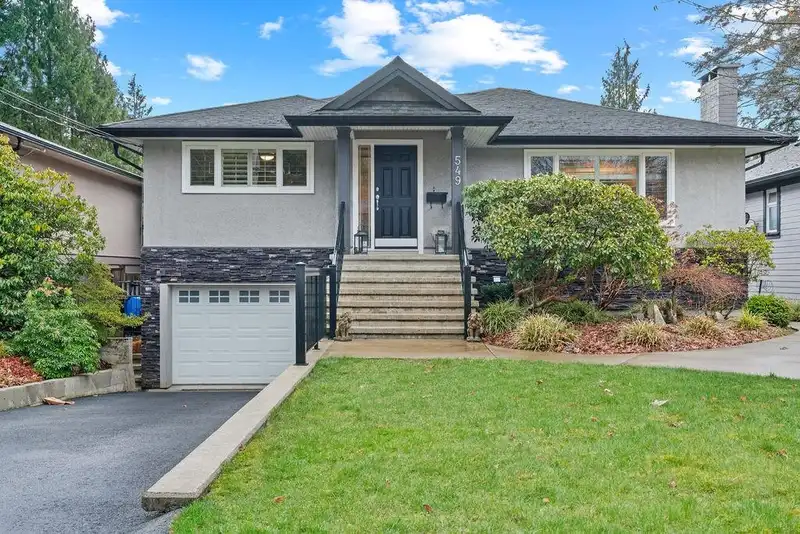 549 W 22ND STREET - photo 1 of 34