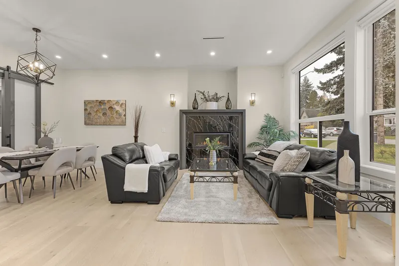 841 RONDEAU STREET - photo 3 of 25