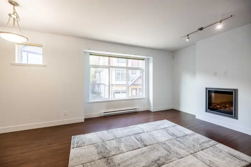 112 6299 144 STREET - photo 3 of 20