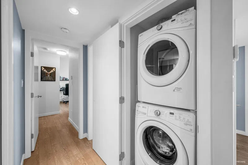 2504 8189 CAMBIE STREET - photo 2 of 25