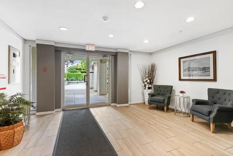 207 19122 122 AVENUE - photo 3 of 36