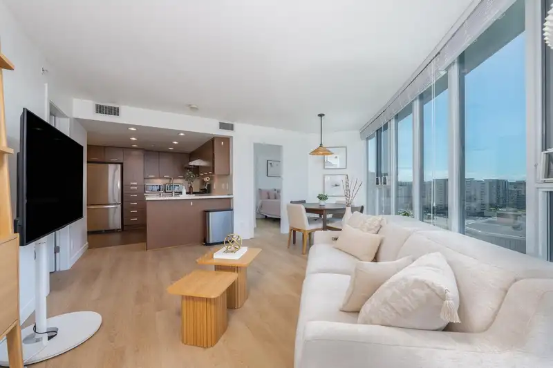 1712 8033 SABA ROAD - photo 4 of 22