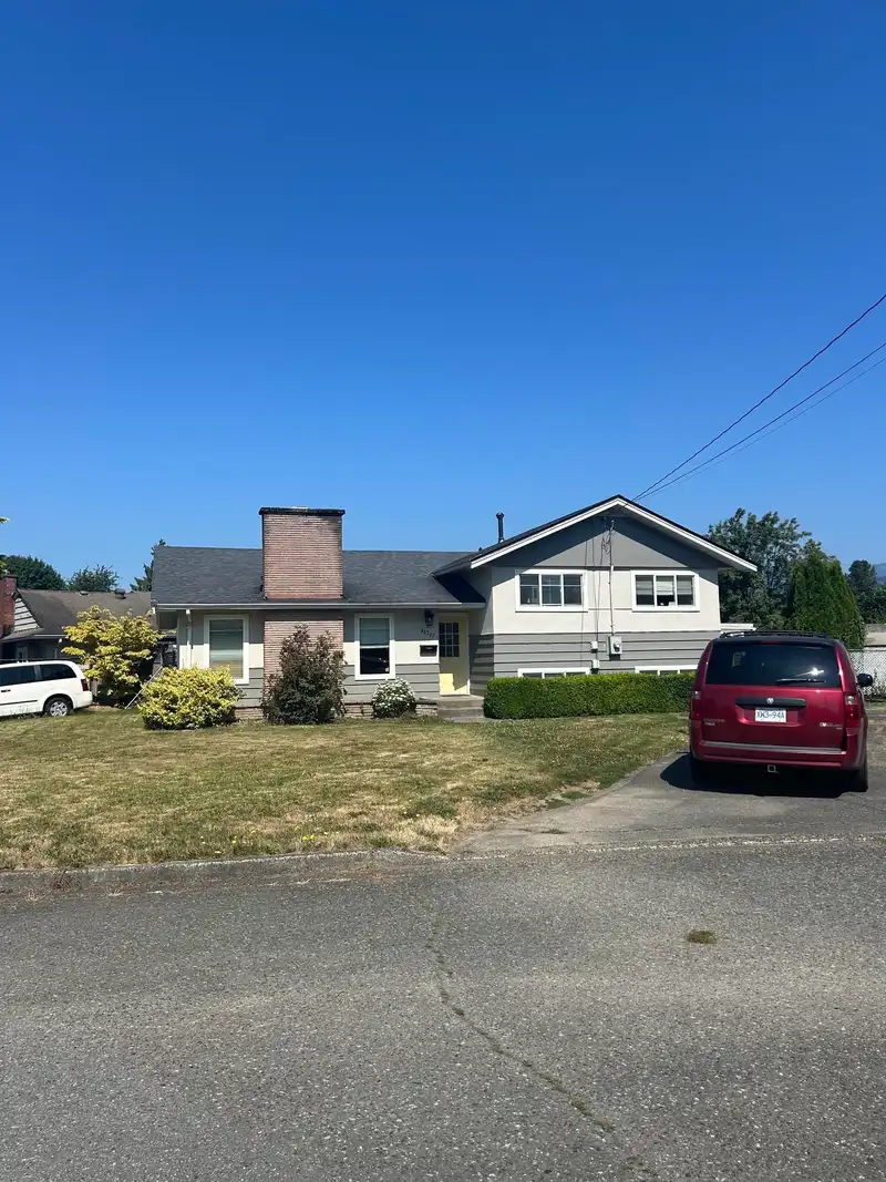 46267 BROOKS AVENUE - photo 1 of 27
