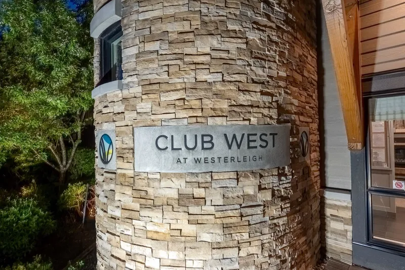 48 30930 WESTRIDGE PLACE - photo 2 of 18