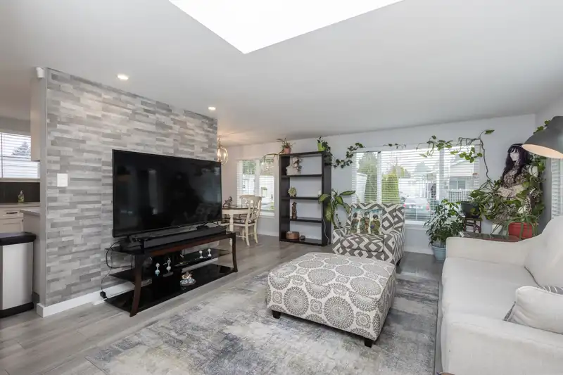 167 1840 160TH STREET - photo 4 of 40
