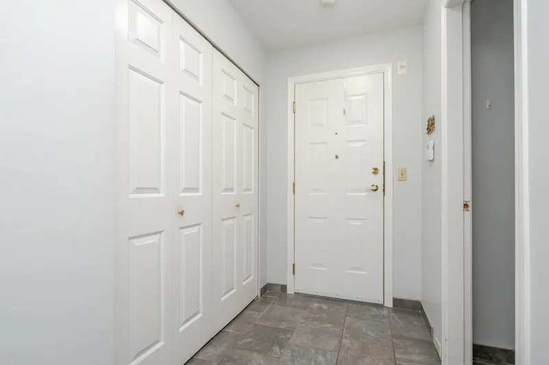 304 1488 MERKLIN STREET - photo 2 of 12