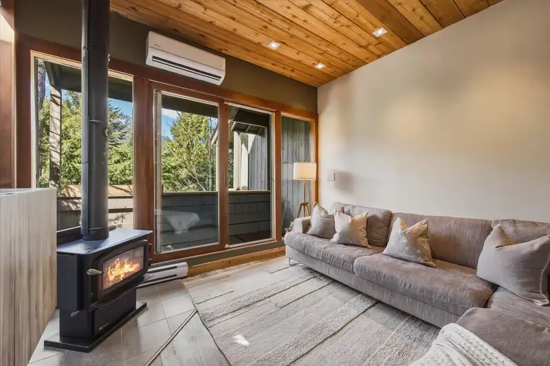 32 2301 WHISTLER ROAD - photo 2 of 22