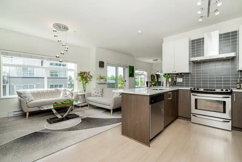 415 6480 195A STREET - photo 1 of 33