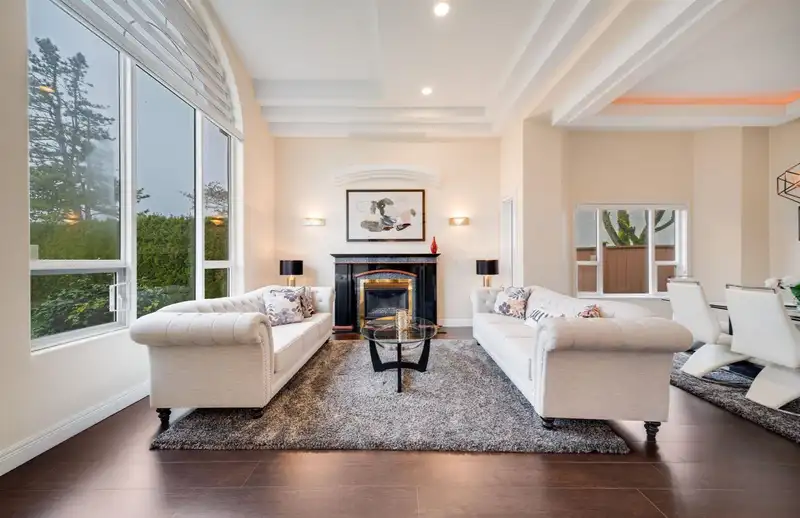 10320 SCOTSDALE AVENUE - photo 4 of 31
