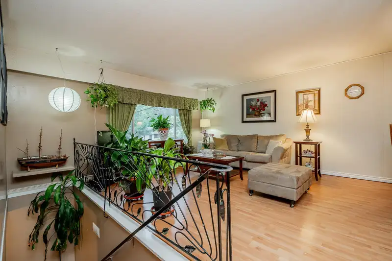 2127 CENTRAL AVENUE - photo 4 of 40
