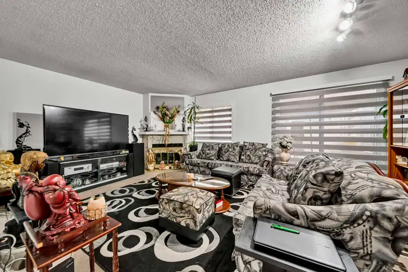 13345 70B AVENUE - photo 1 of 25
