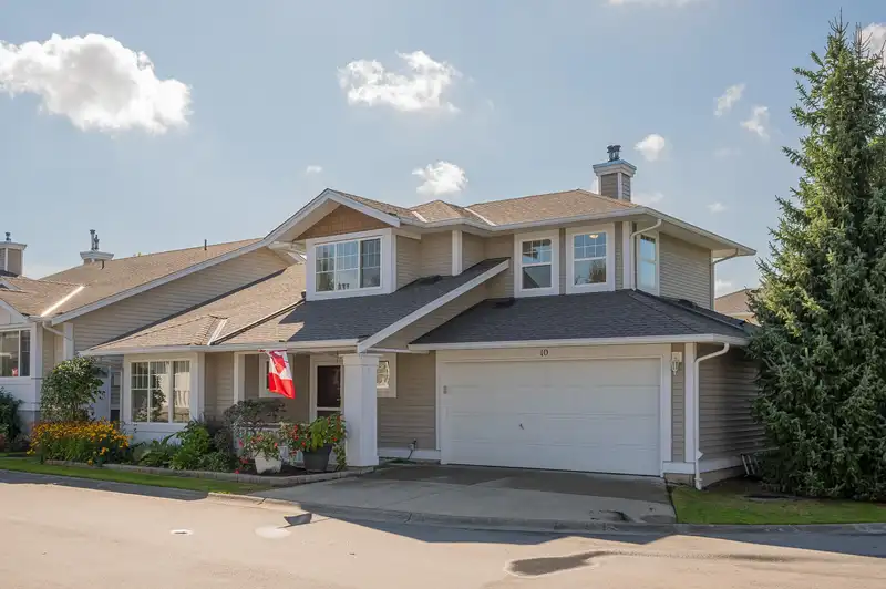 10 6885 184 STREET - photo 1 of 39