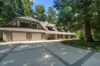 14325 25 AVENUE - thumbnail 1