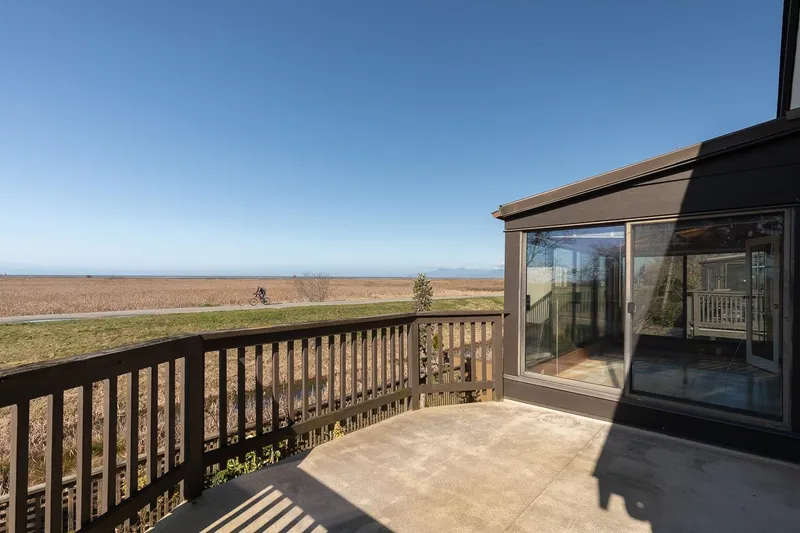 53 11291 7TH AVENUE - photo 3 of 25