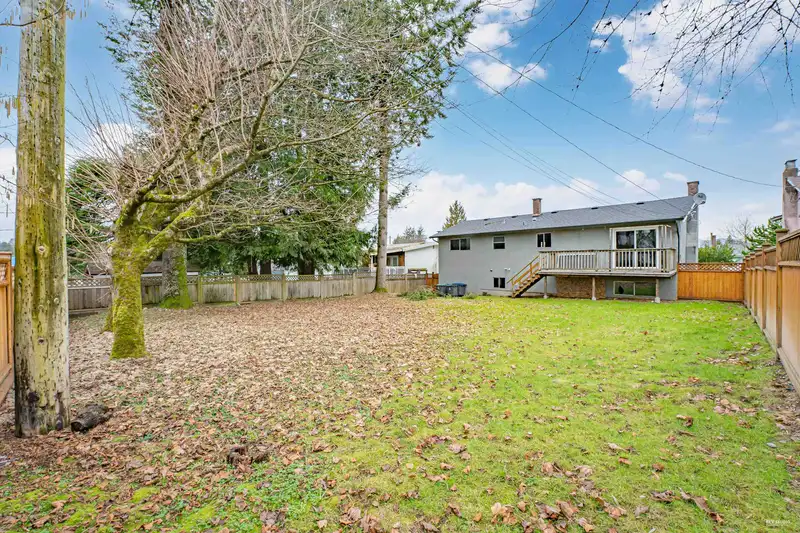 15026 PHEASANT DRIVE - photo 4 of 10