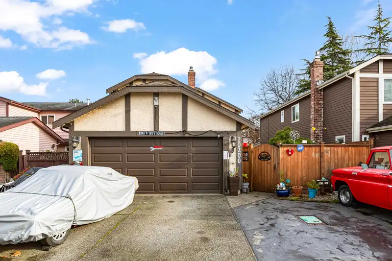 10200 PUGWASH PLACE - photo 2 of 40