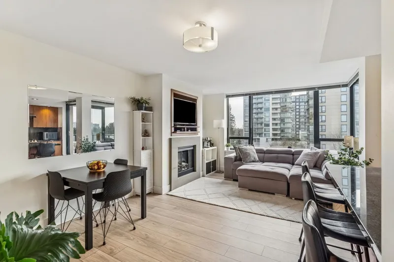 808 9180 HEMLOCK DRIVE - photo 3 of 25