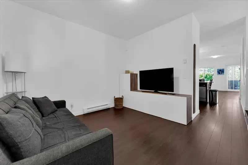 213 13958 108 AVENUE - photo 2 of 24