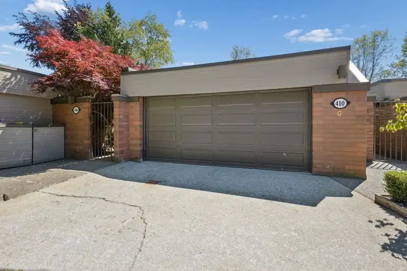 406 GREENSBORO PLACE - photo 2 of 30