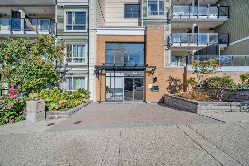 309 13789 107A AVENUE - photo 2 of 19