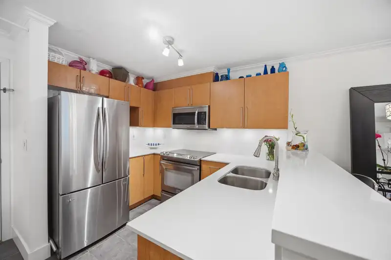 154 1100 E 29TH STREET - photo 1 of 22
