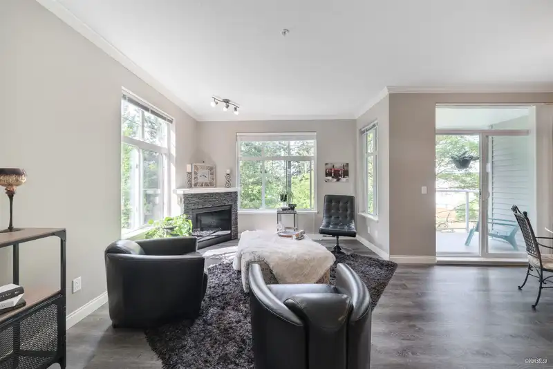 202 15323 17A AVENUE - photo 4 of 25
