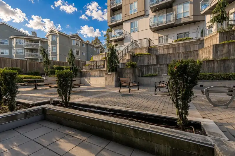 B107 9689 140TH STREET - photo 2 of 22