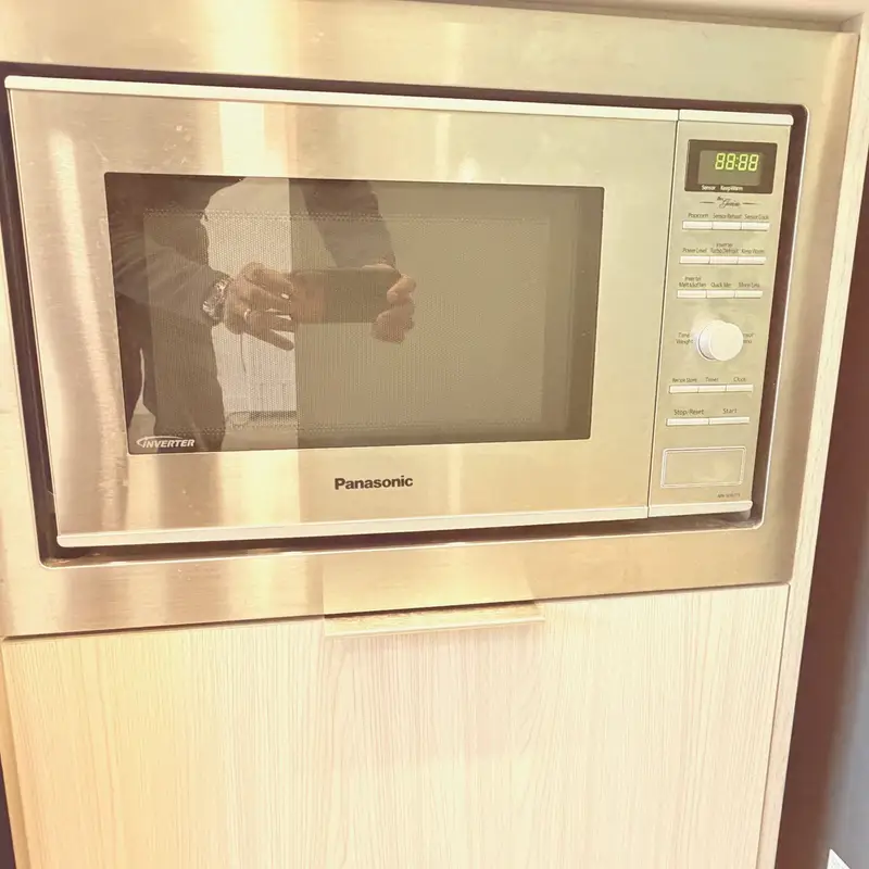 W212 10828 139A STREET - photo 4 of 25