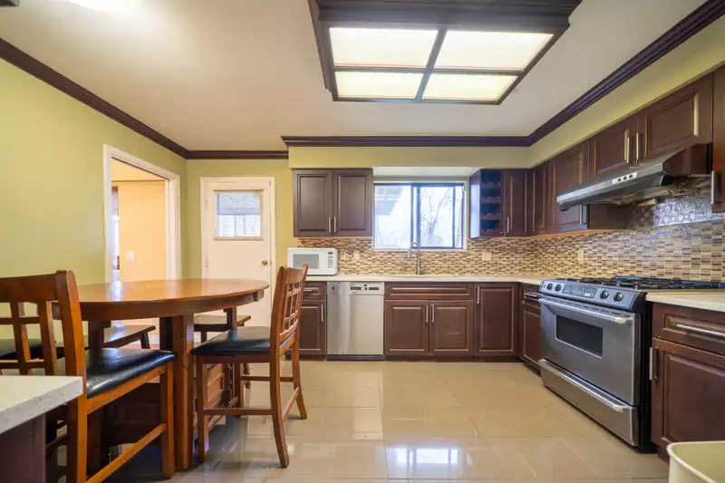 10720 ARGENTIA DRIVE - photo 3 of 17