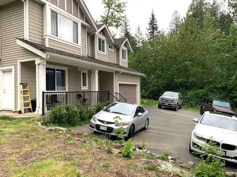 10710 SYLVESTER ROAD - photo 2 of 19