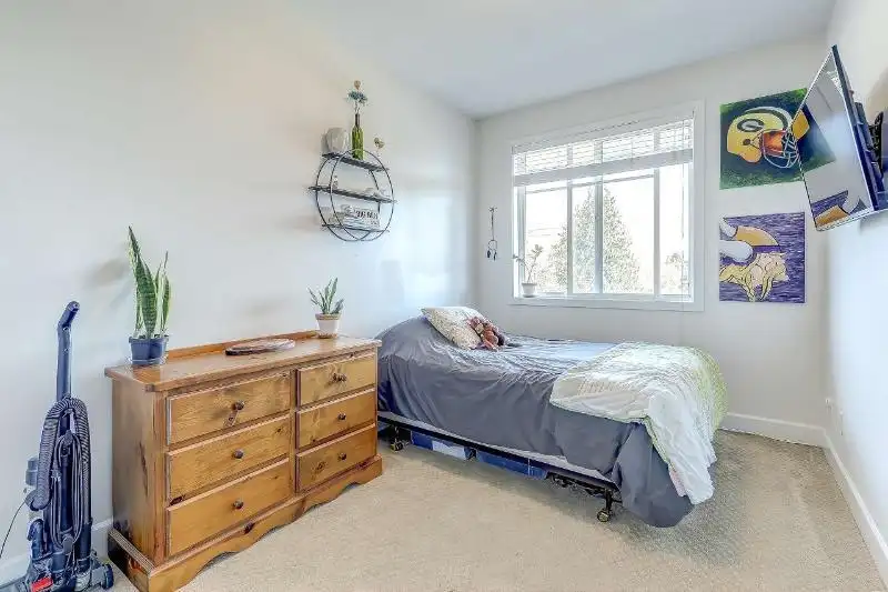 315 46262 FIRST AVENUE - photo 3 of 32