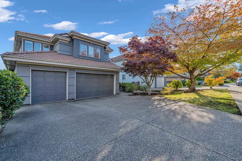 3112 QUINTETTE CRESCENT - photo 2 of 40