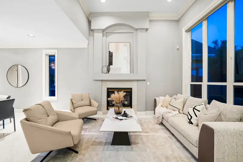 6215 GARRISON COURT - photo 4 of 29
