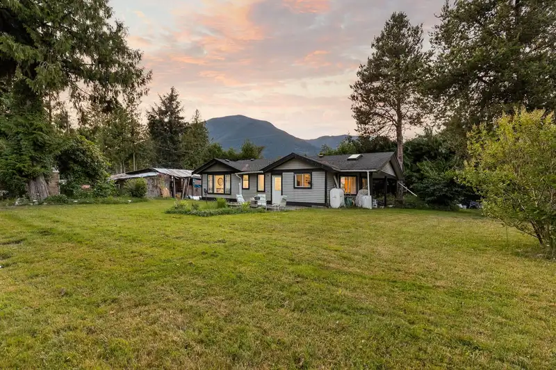 41646 KIRKPATRICK ROAD - photo 3 of 33