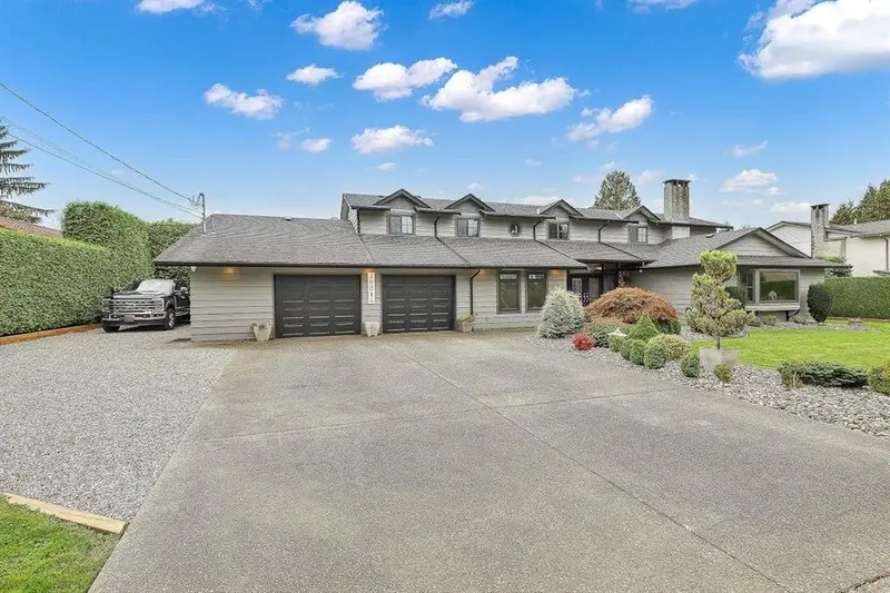 20214 PATTERSON AVENUE - photo 3 of 25