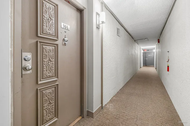 304 13530 HILTON ROAD - photo 3 of 22