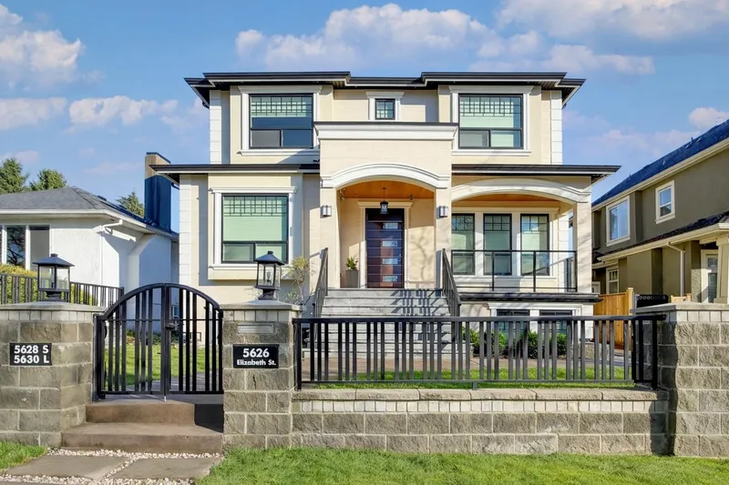 5626 ELIZABETH STREET - photo 1 of 15