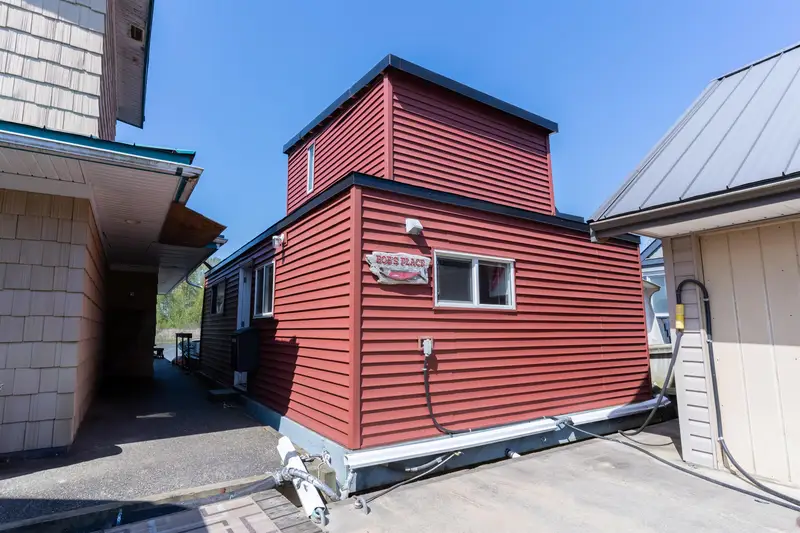 2 4485 W RIVER ROAD - photo 2 of 25