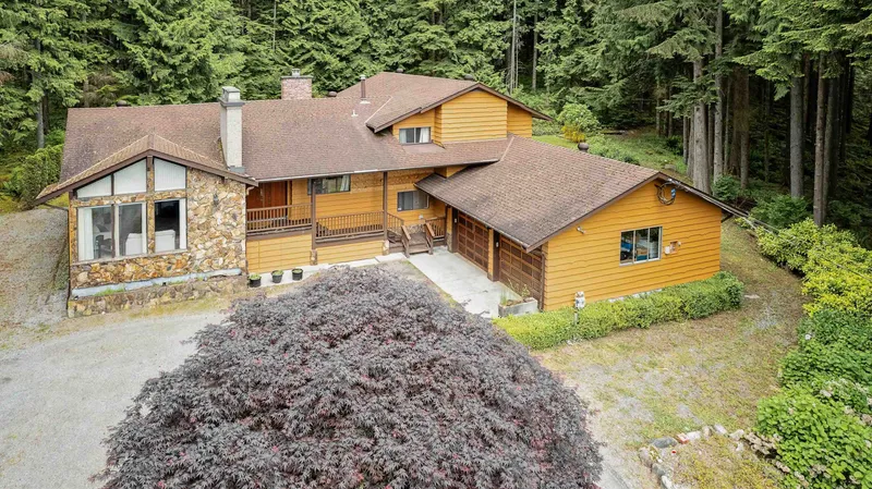 27573 SAYERS CRESCENT - photo 2 of 25