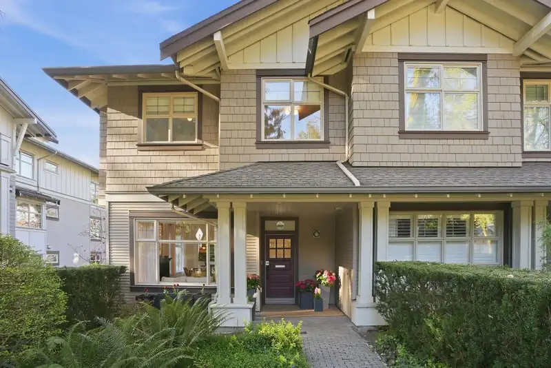 2039 W 33RD AVENUE - photo 1 of 33