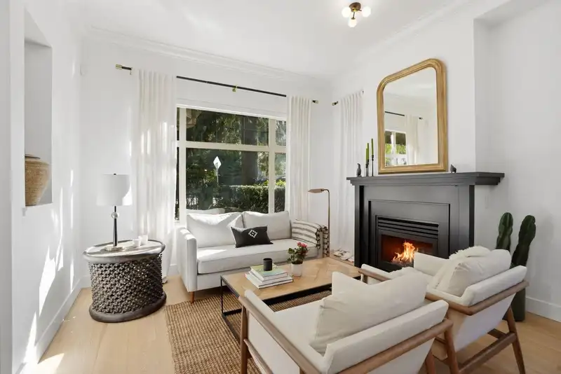 2039 W 33RD AVENUE - photo 4 of 33