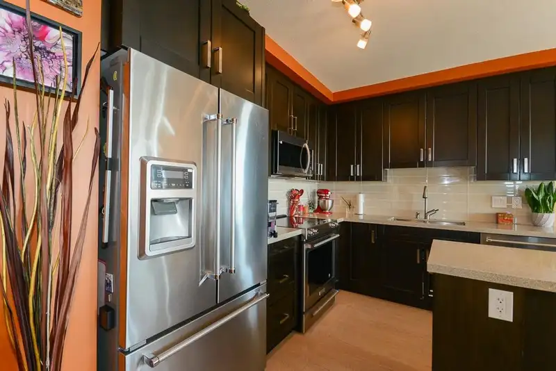 1911 11967 80 AVENUE - photo 1 of 25