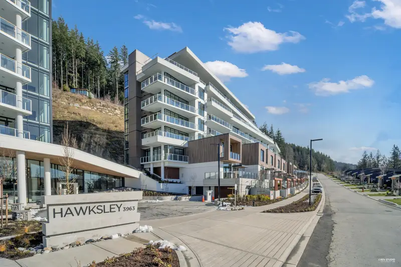 510 3963 UPLANDS WAY - photo 2 of 25