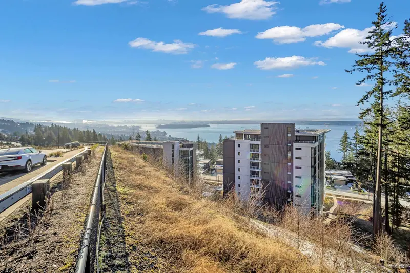 510 3963 UPLANDS WAY - photo 3 of 25