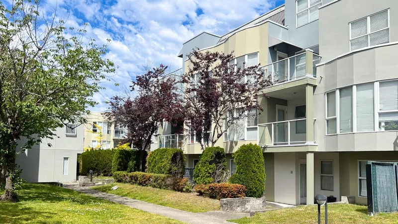 231 8620 JONES ROAD - photo 2 of 23