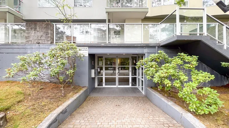 231 8620 JONES ROAD - photo 3 of 23